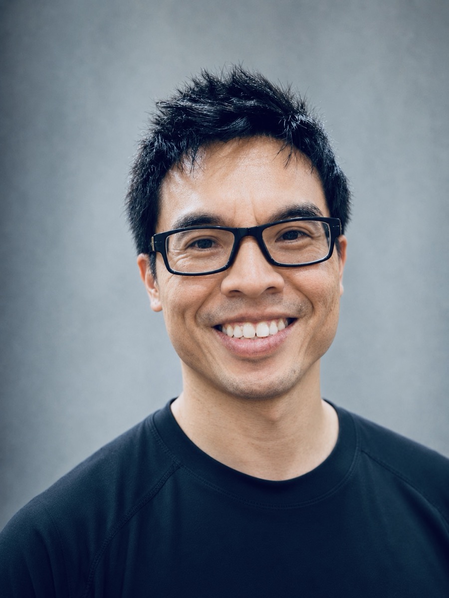 Dr Derrick Siu